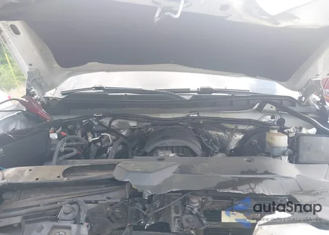 2018 Chevrolet Silverado 1500 2Lt из США, поврежденный, VIN 3GCUKREC6JG366190